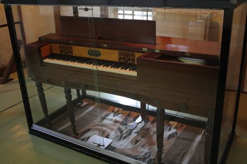 熊谷美術館～日本最古のピアノ
