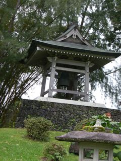 園内で見かけた鐘楼（鐘つき堂）